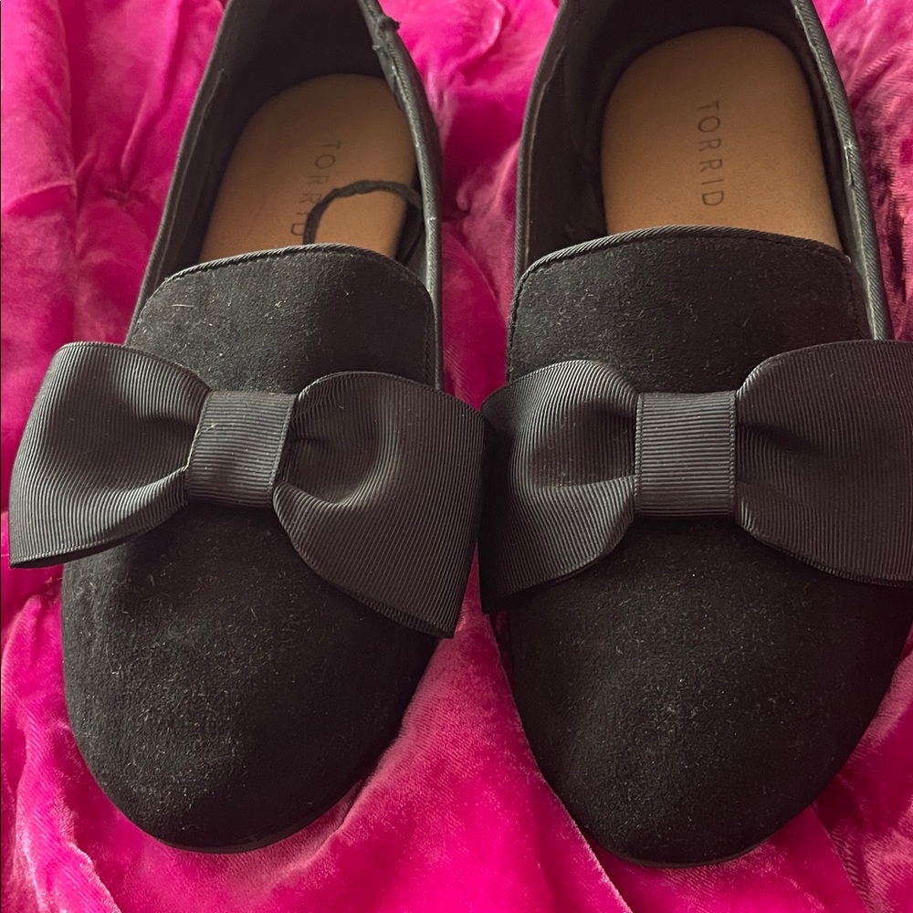 torrid Black Bow Accent Flat Loafers